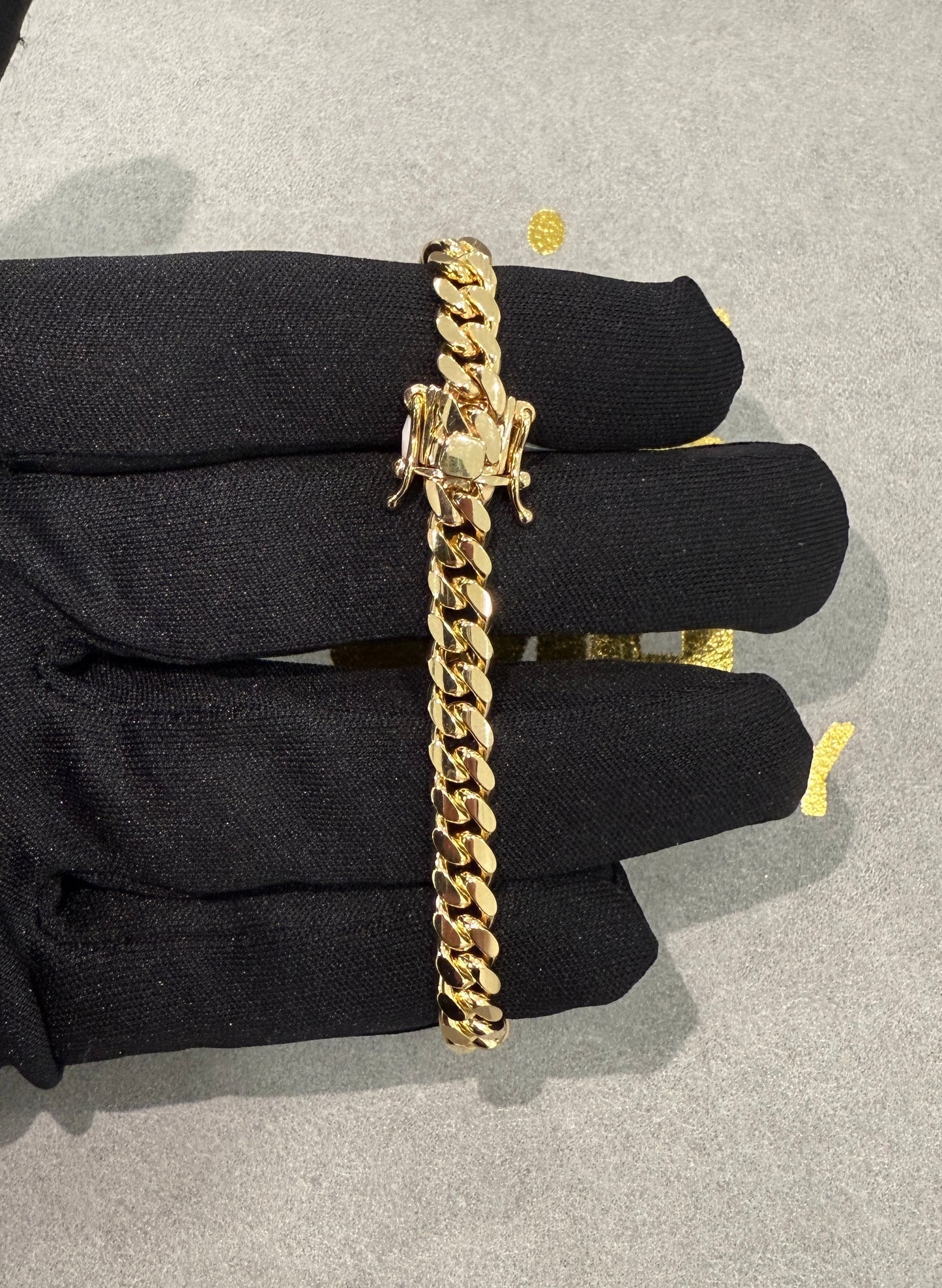 10k solid cuban link 6.5-7mm estimated weight 28g