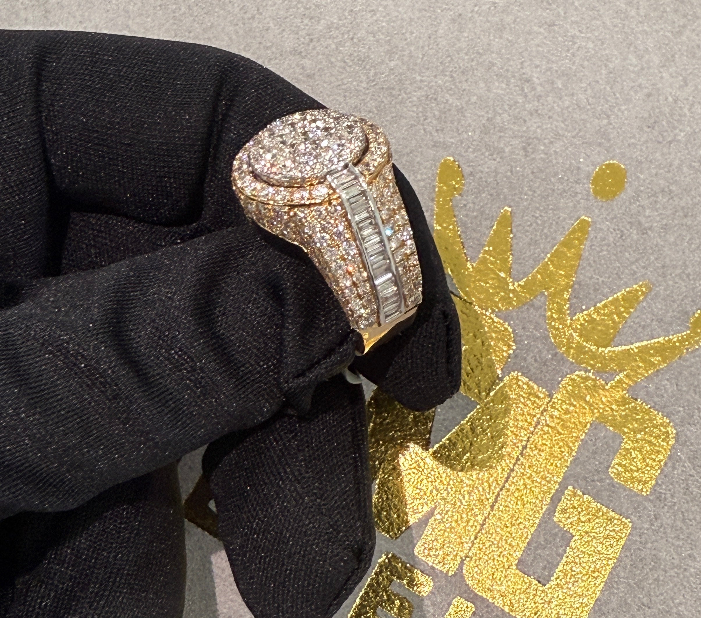 Selected Variant Image