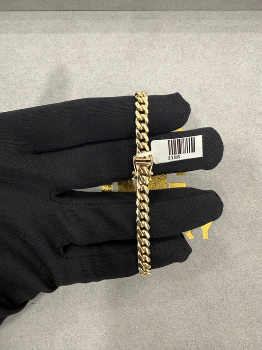 Cubanlinks bracelets 10k Size 6mm Weight 18.5g